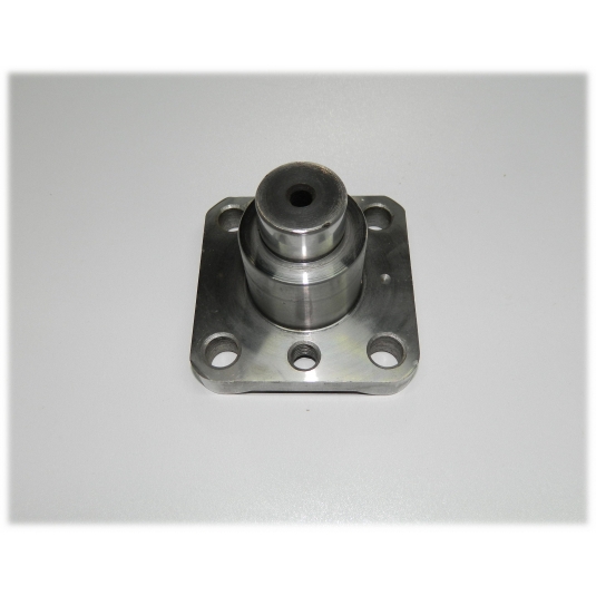 Шкворінь трактора 7250   86505030